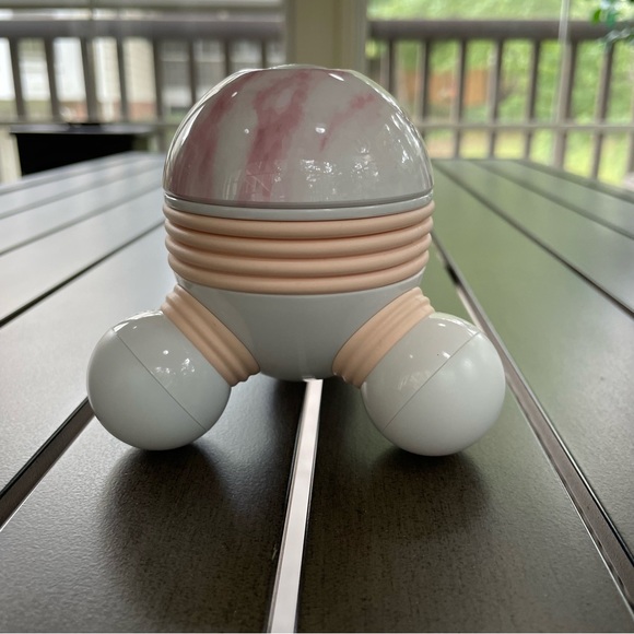 ⚡️FINAL PRICE⚡️HOMEDICS PINK MARBLED MINI MASSAGER!! - Picture 3 of 9
